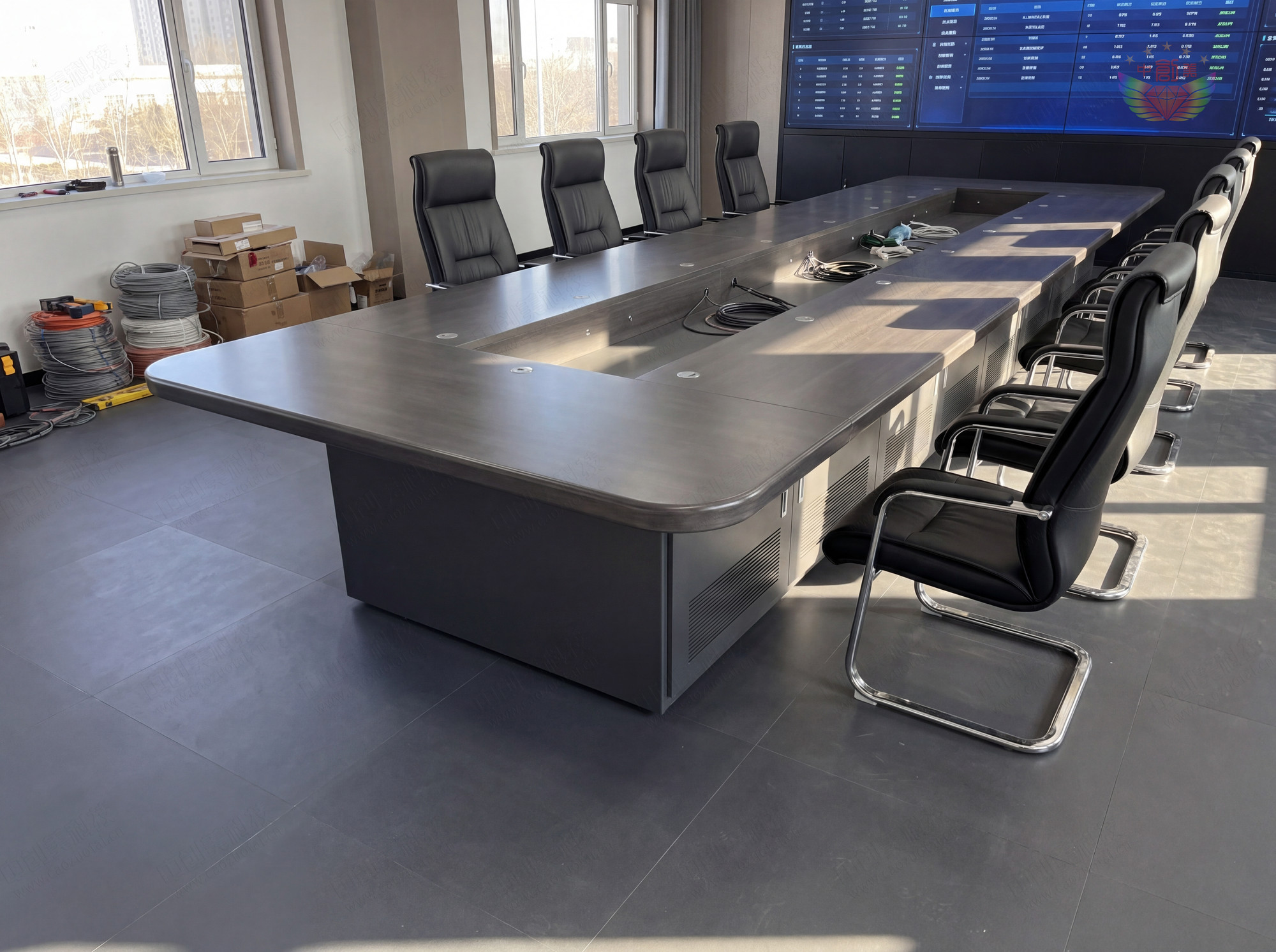 指揮中心會議桌圖片