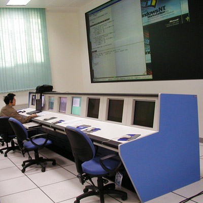 五聯(lián)消防監(jiān)控室操作臺(tái)定制