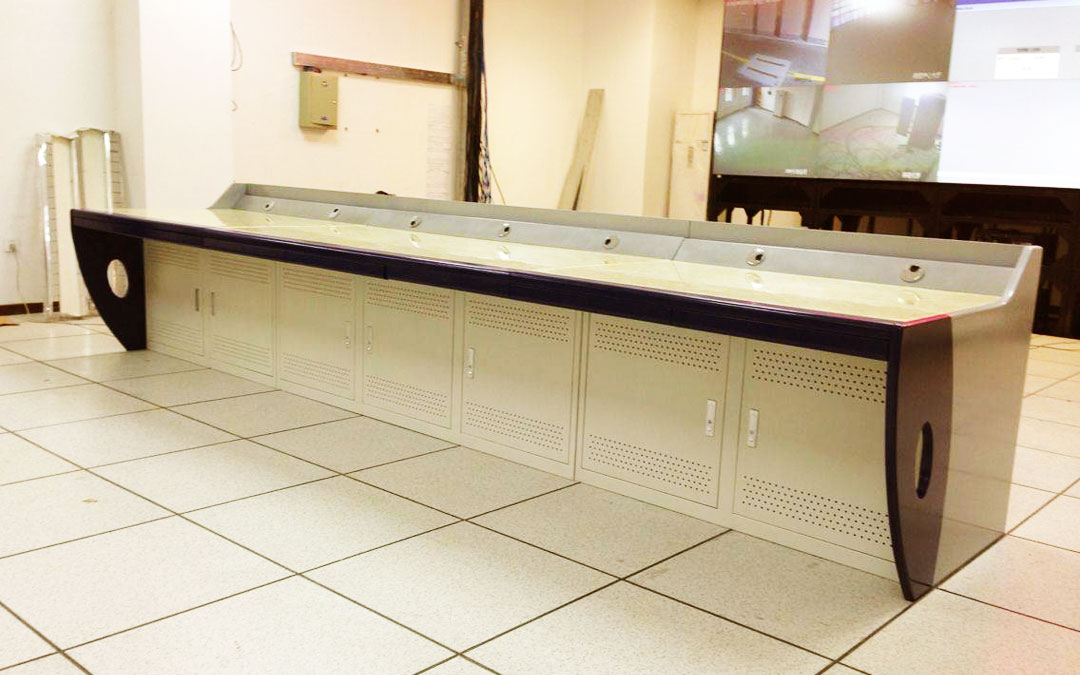 閉路監(jiān)控控制臺圖片